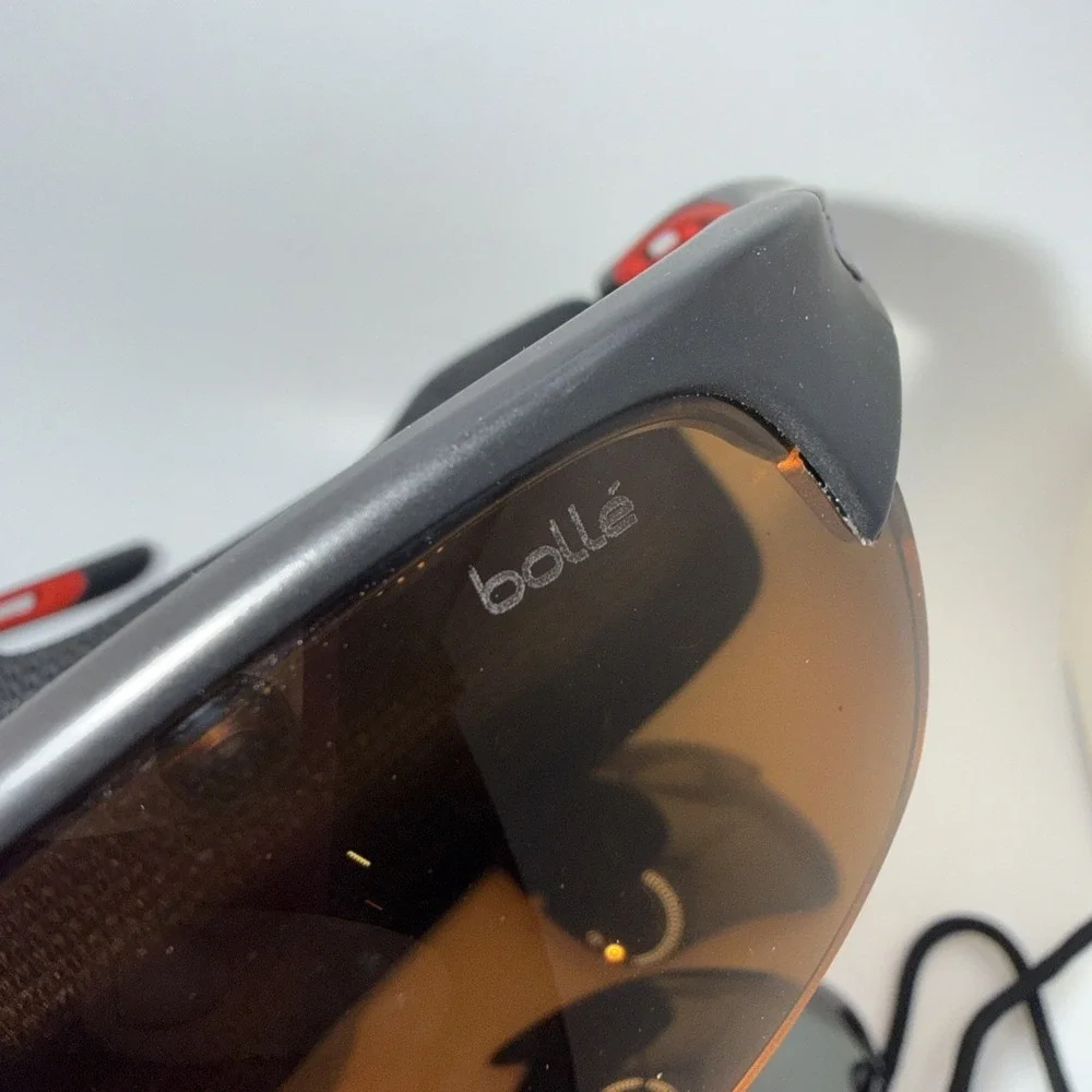 Bolle Bolt 2.0 Sport754 Photochromic Genuine OOS Black/Red Sunglasses,Case&Strap